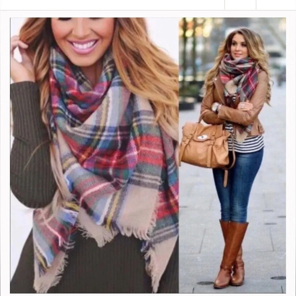ModCloth Tartan Plaid Blanket Scarf - Picture 1 of 7